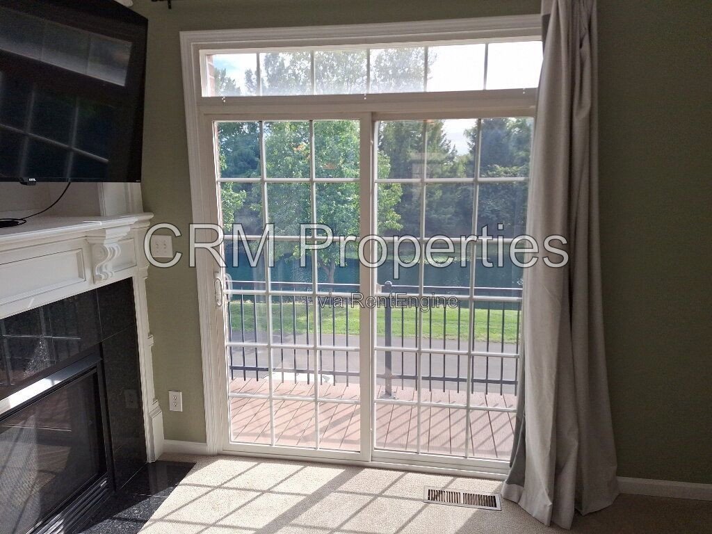 8250 ETHAN DR. FISHERS property image