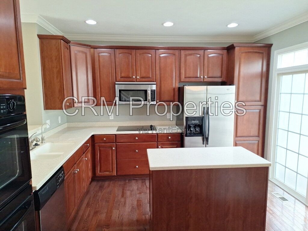 8250 ETHAN DR. FISHERS property image