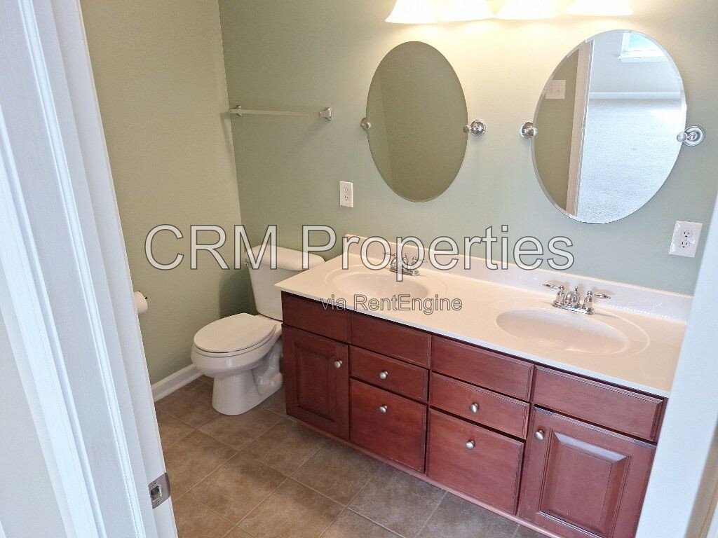 8250 ETHAN DR. FISHERS property image
