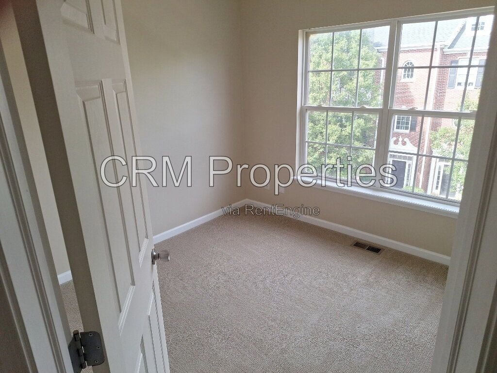 8250 ETHAN DR. FISHERS property image
