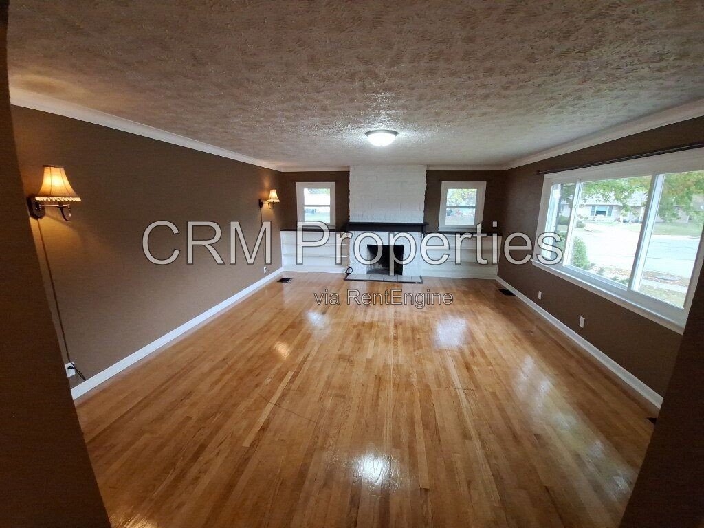 105 S FOREST DR. KOKOMO property image