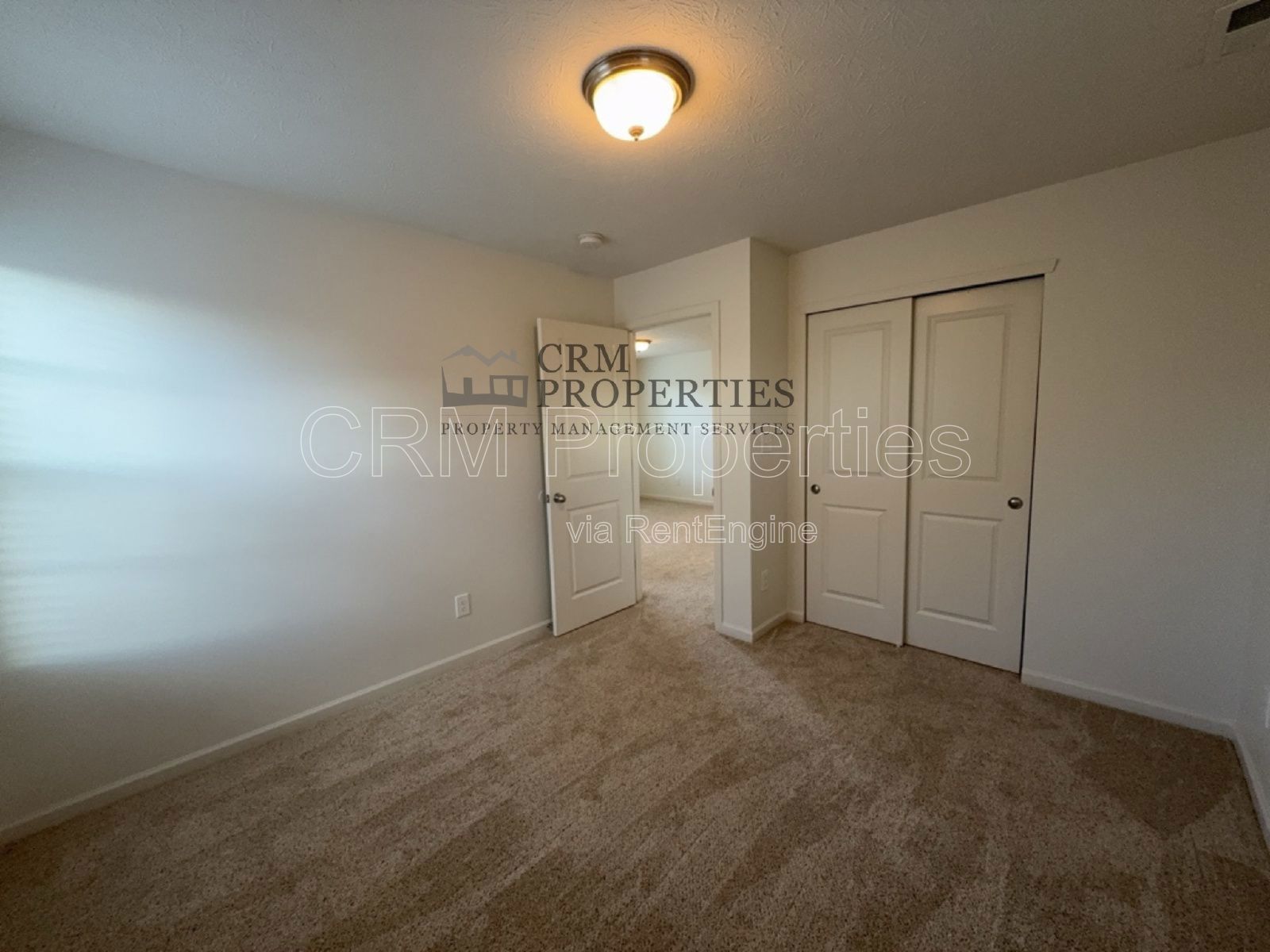 5860 CROWLEY PARKWAY, WHITESTOWN property image