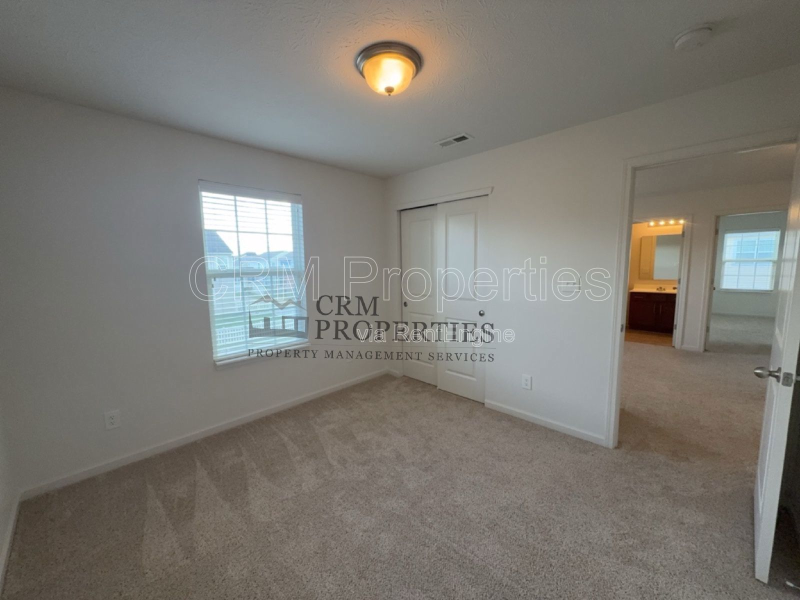 5860 CROWLEY PARKWAY, WHITESTOWN property image