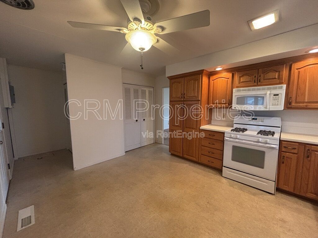 202 LODY LANE, KOKOMO property image