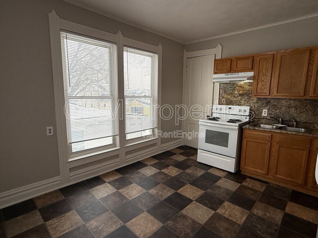 517 W JEFFERSON ST, UPPER UNIT. KOKOMO property image