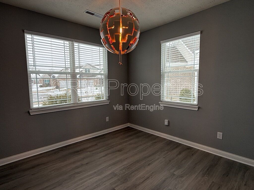 6336 FILLY CIR. INDIANAPOLIS property image