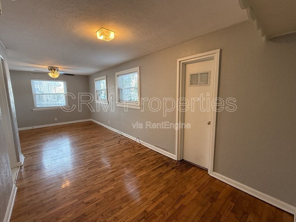 2101 N WHEELING AVE. APT 4, MUNCIE property image