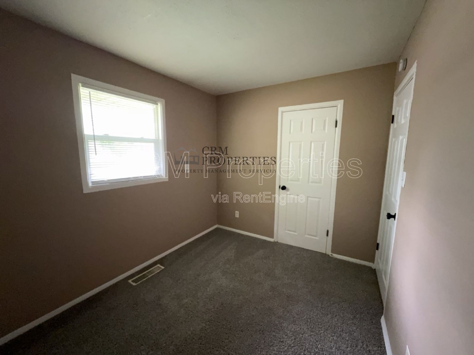 5104 WEA DR. KOKOMO property image