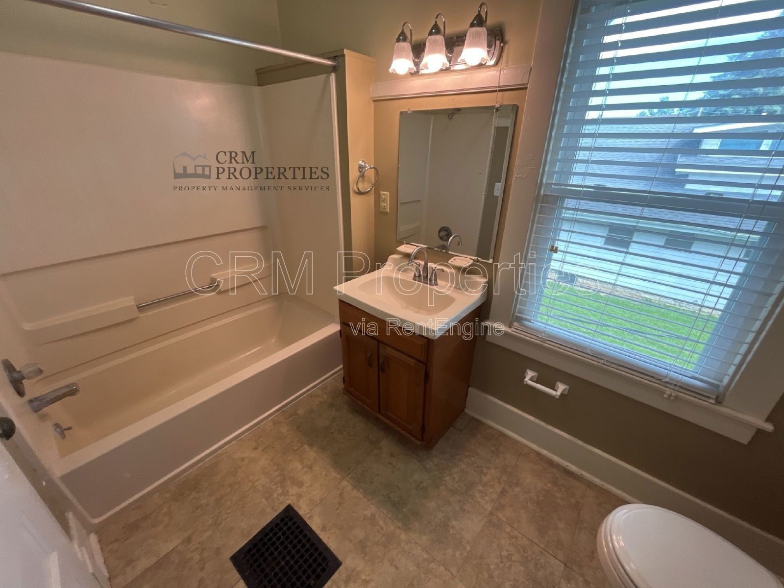 225 KINGSTON RD APT 2. KOKOMO property image