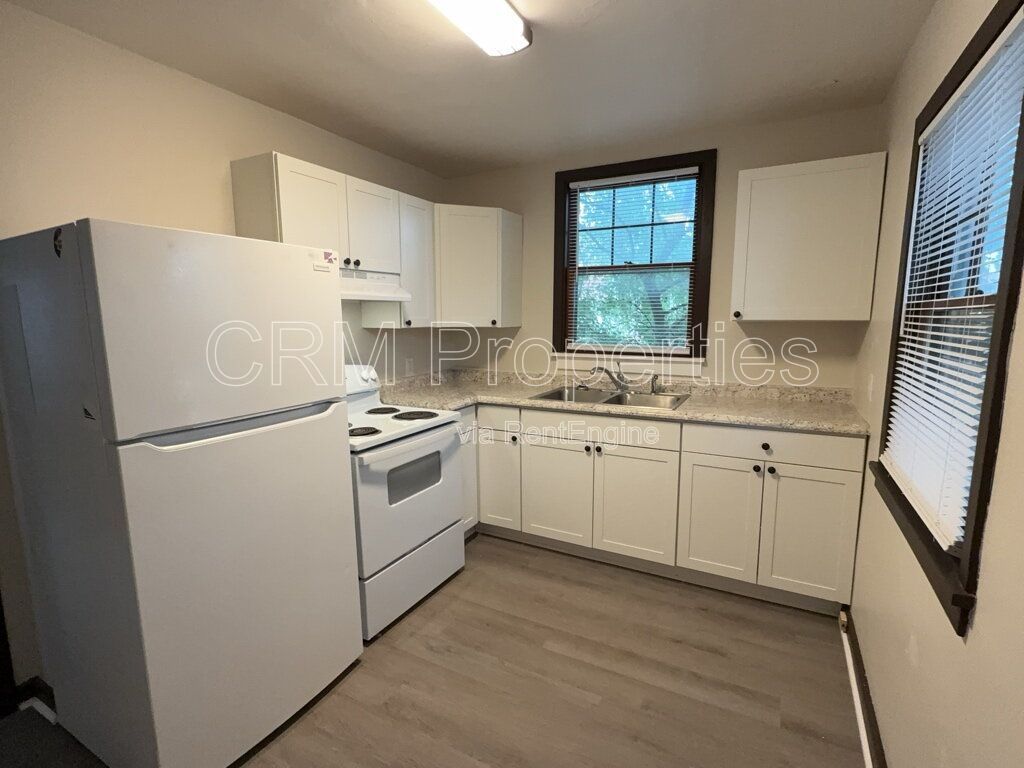 112 N GREEN ST. GREENTOWN property image