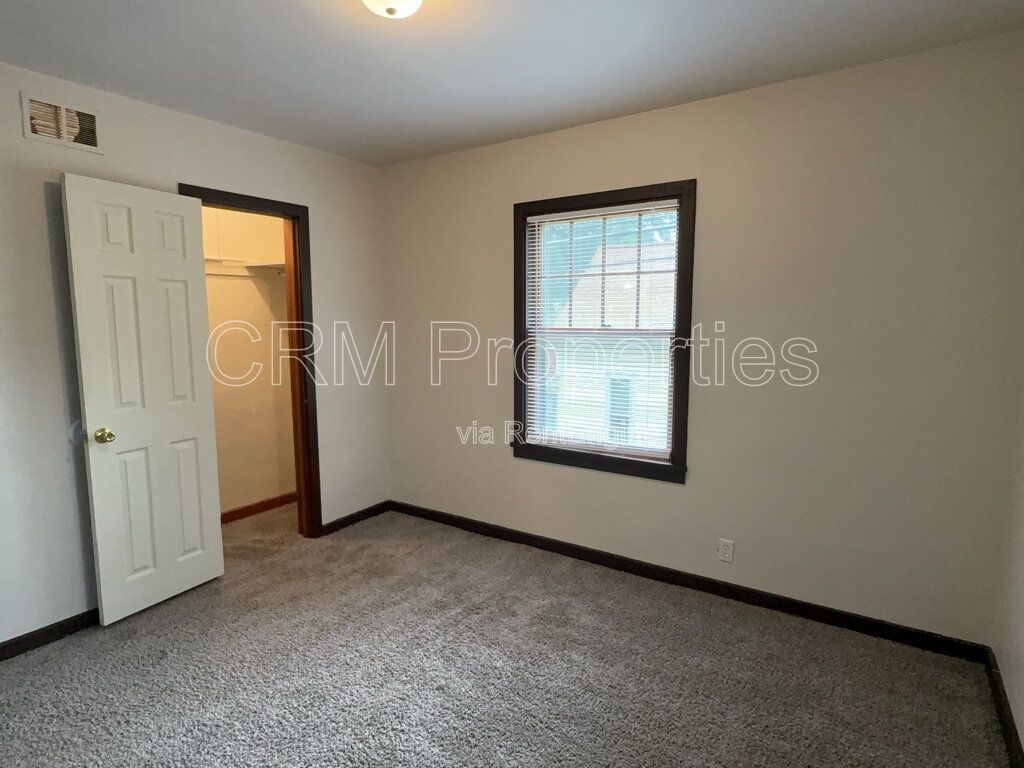 112 N GREEN ST. GREENTOWN property image