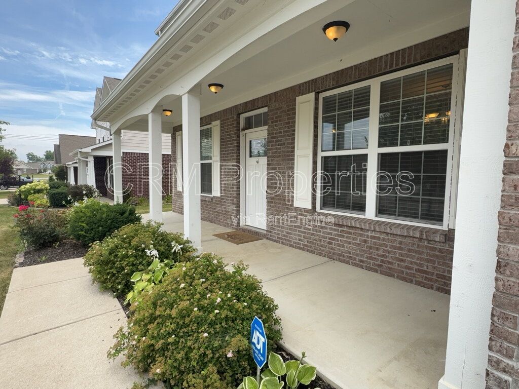 6311 BURGIN DR. WHITESTOWN property image