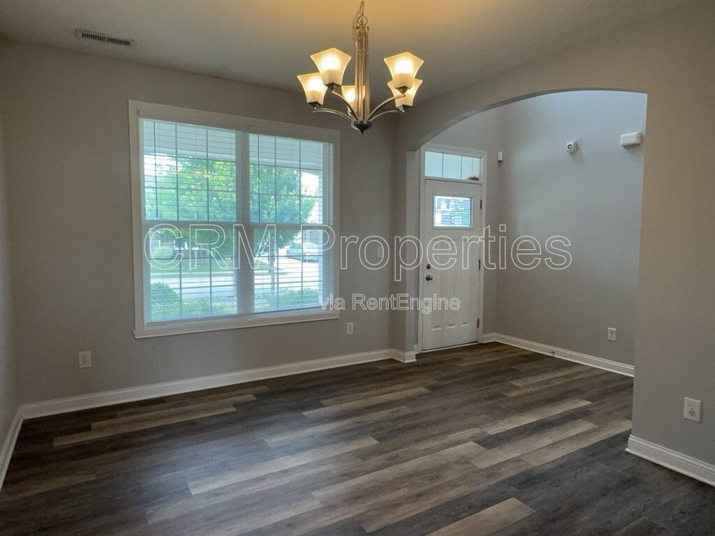 6311 BURGIN DR. WHITESTOWN property image