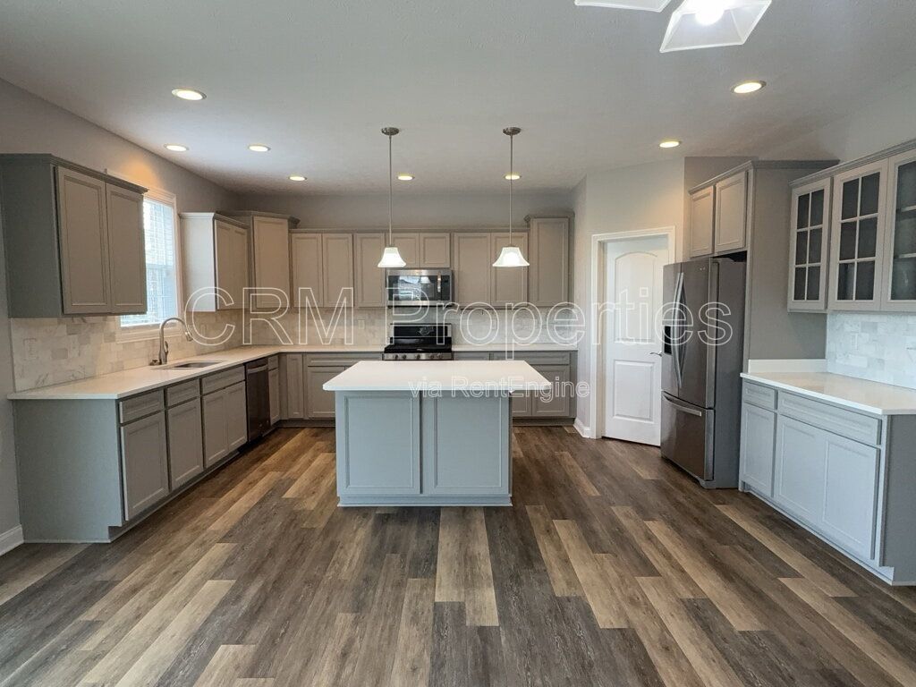 6311 BURGIN DR. WHITESTOWN property image