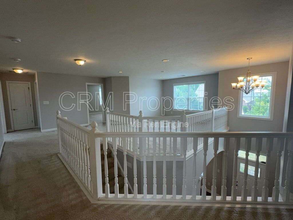 6311 BURGIN DR. WHITESTOWN property image