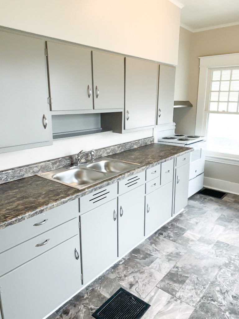 1100 E Waltnut Before 4