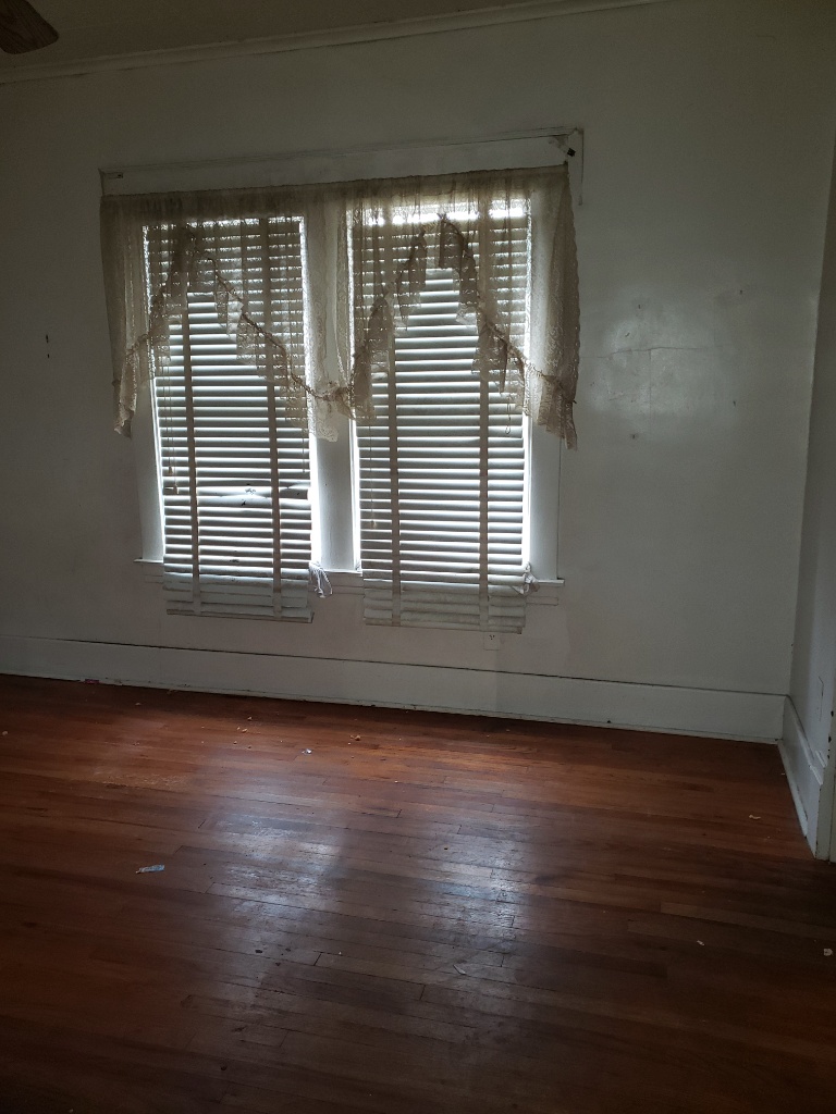 1100 E Waltnut Before 16