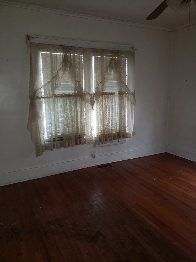 1100 E Waltnut Before 17