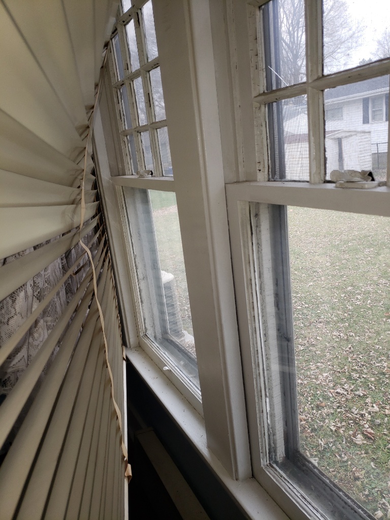 1100 E Waltnut Before 19